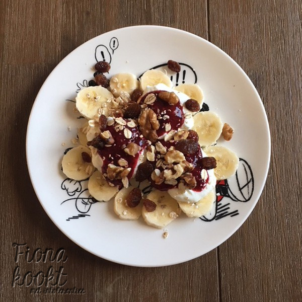Banaan met rood fruit