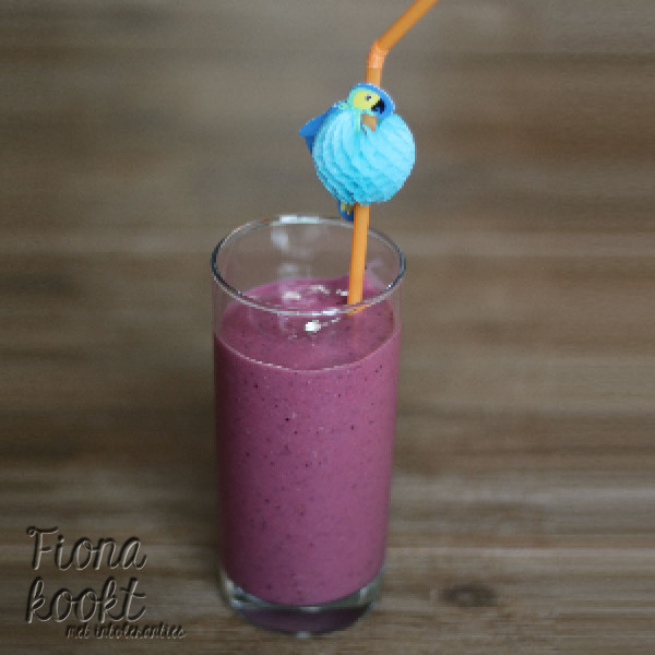 Paarse fruitshake