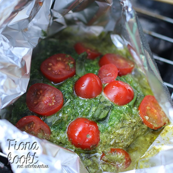 Mediteraanse zalm met pesto korst