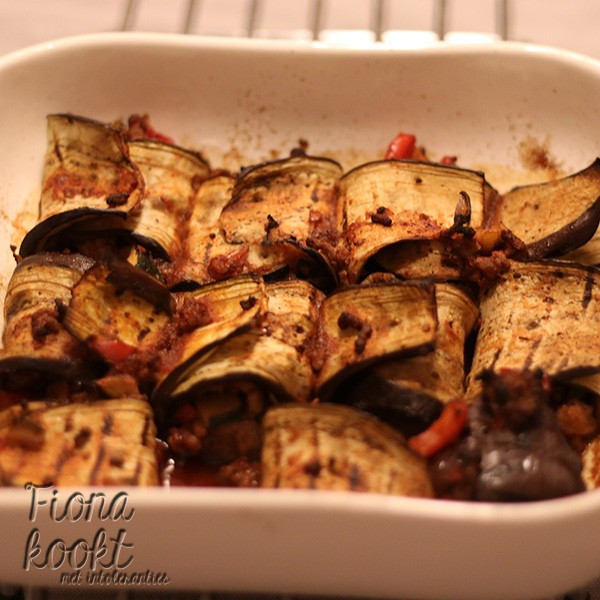 Gevulde aubergine rolletjes