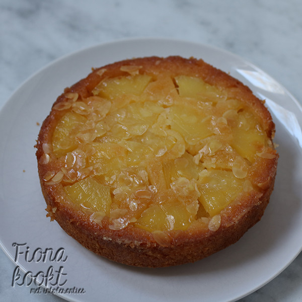 Ananas upside down taart