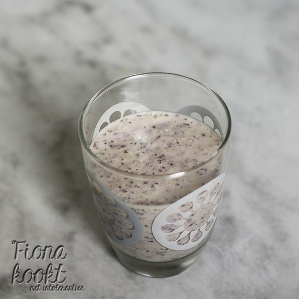 Blueberry overnight oats