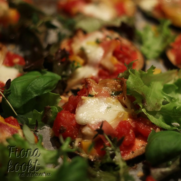 Aubergine pizza
