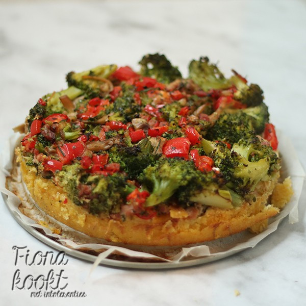 Hartige brocolli taart met polenta bodem