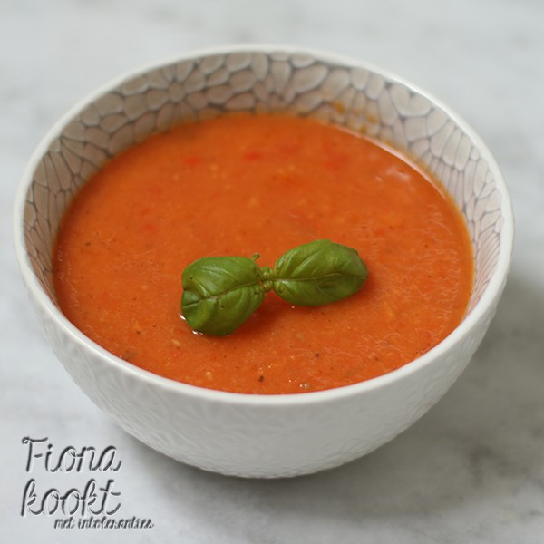 Tomatensoep met zoete aardappel