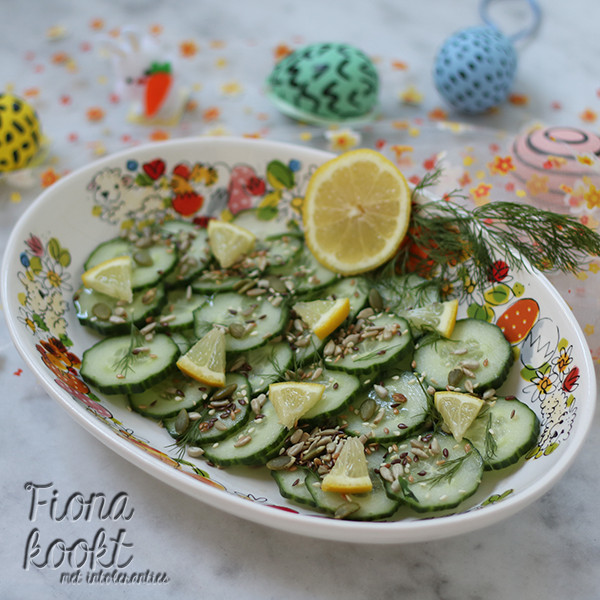 Frisse komkommer salade