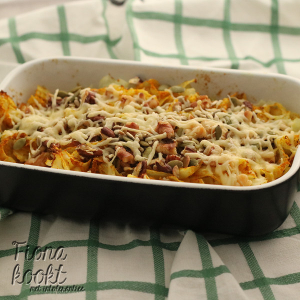 Spitskoolgratin met noten